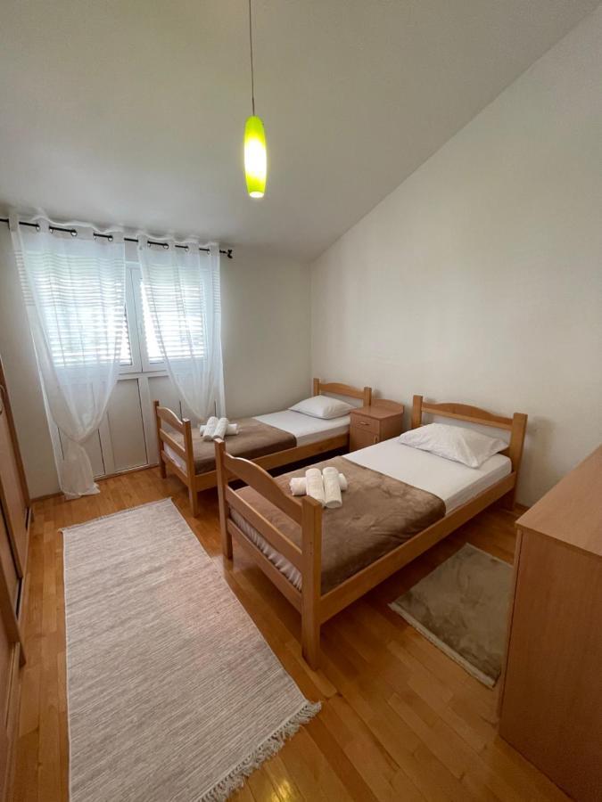 Aquarium Apartment Kotor Luaran gambar